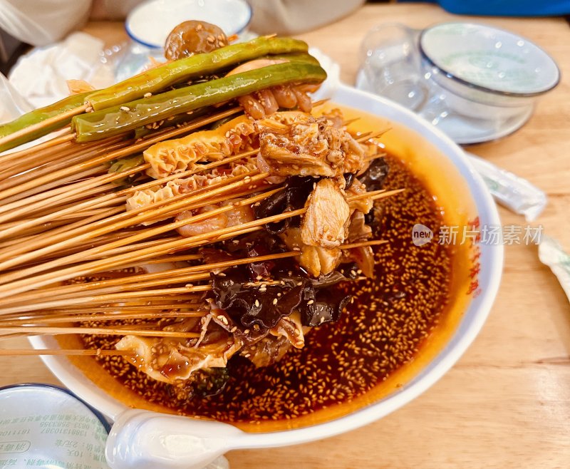 美味诱人的特色钵钵鸡美食