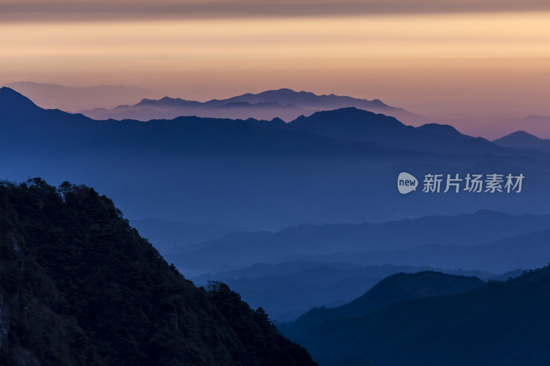 江西武功山日出