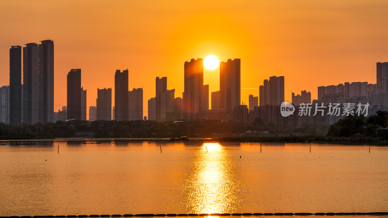 湖北武汉金银湖的落日