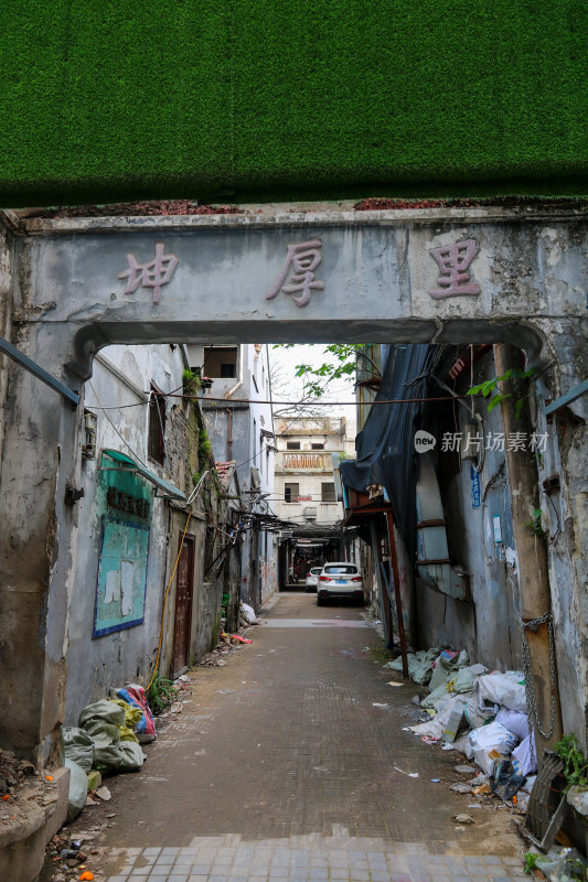 武汉一元路坤厚里小巷涂鸦艺术场所