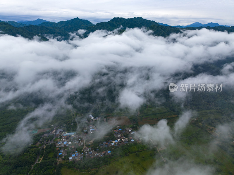 陕西秦岭山脉