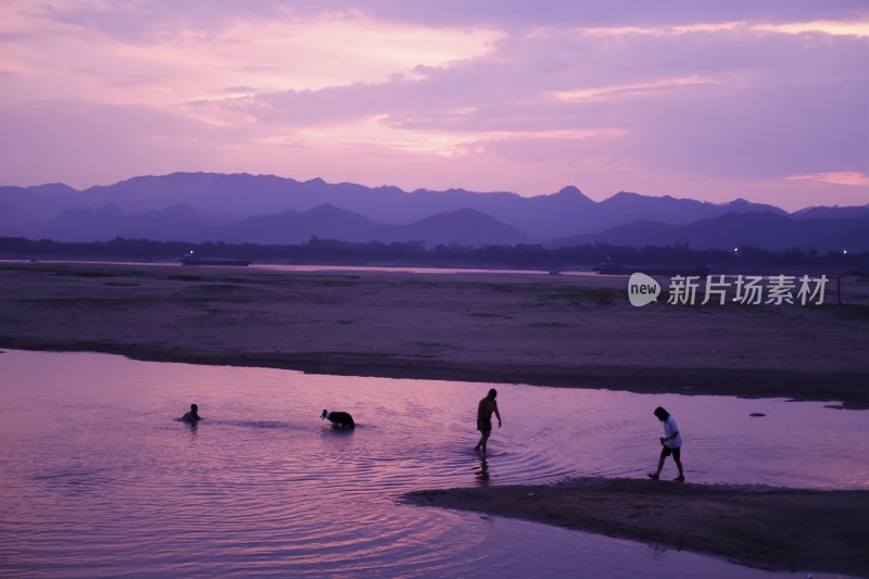 风景/傍晚/日落/江边/亲子时光/治愈/夏天