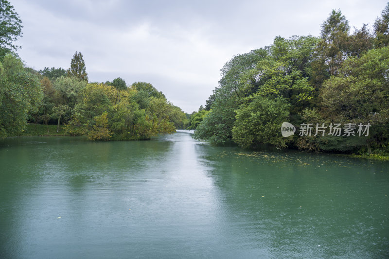 杭州三台山景区霁虹桥风景