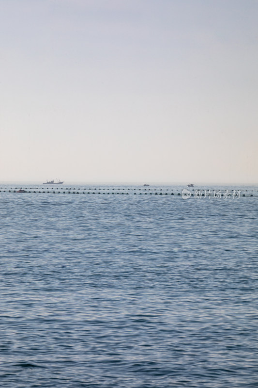 山东青岛第三海水浴场海滨海岸海滩海天景观