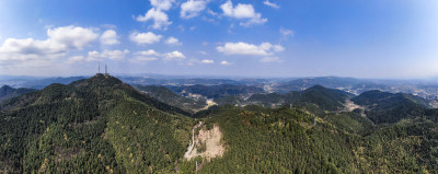 连绵起伏山川丘陵全景图