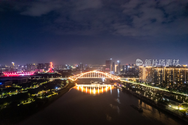 广东佛山东平大桥夜景交通航拍图