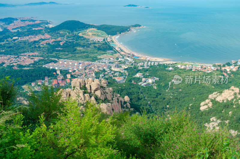 夏季在崂山观海