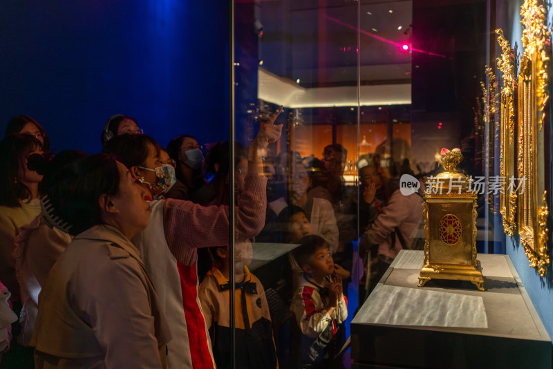 广东省博物馆故宫清代广钟精品展