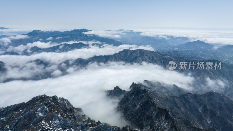 山脉大雪云海航拍辽阔高远壮观背景自然风景