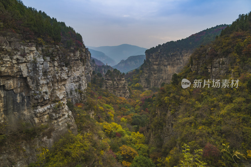 山东济南龙洞景区秋天秋色航拍