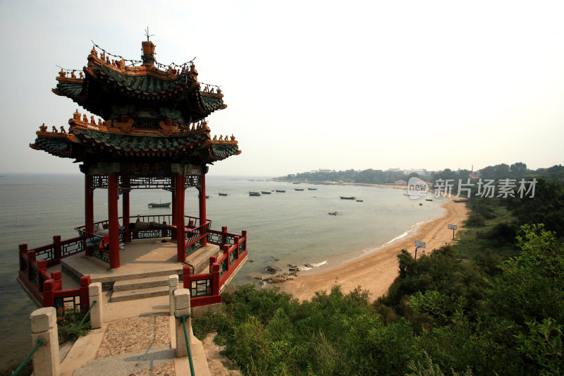 北戴河鸽子窝公园海岸古亭