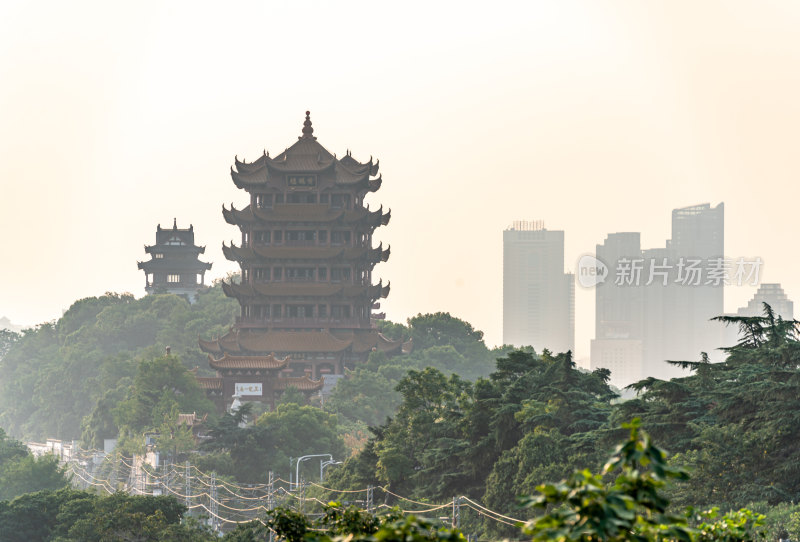 湖北武汉武昌京广铁路黄鹤楼白云阁