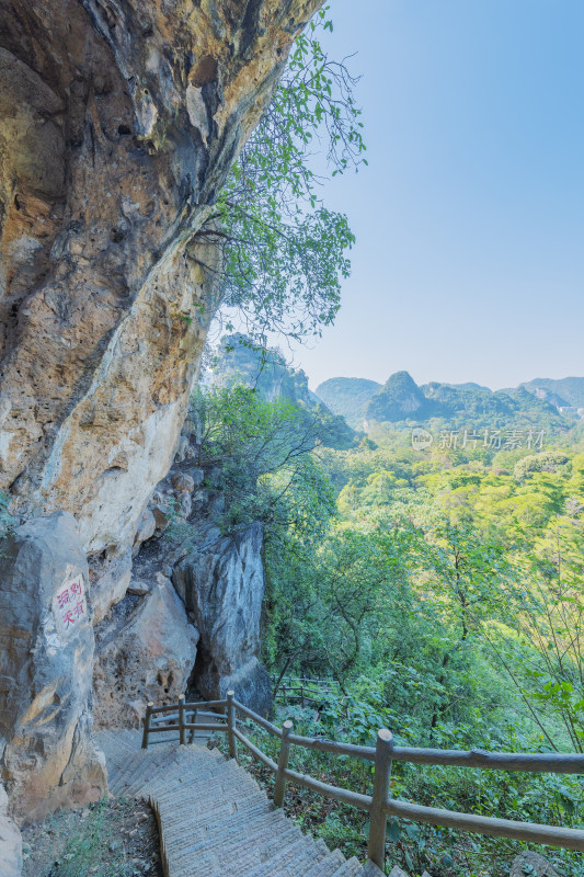 广西柳州大龙潭风景区-镜山