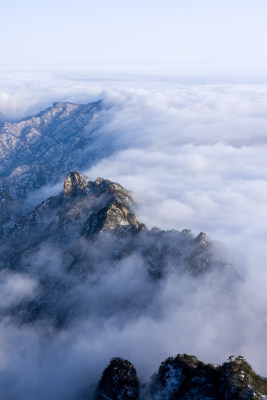 山脉大雪云海航拍辽阔高远壮观背景自然风景