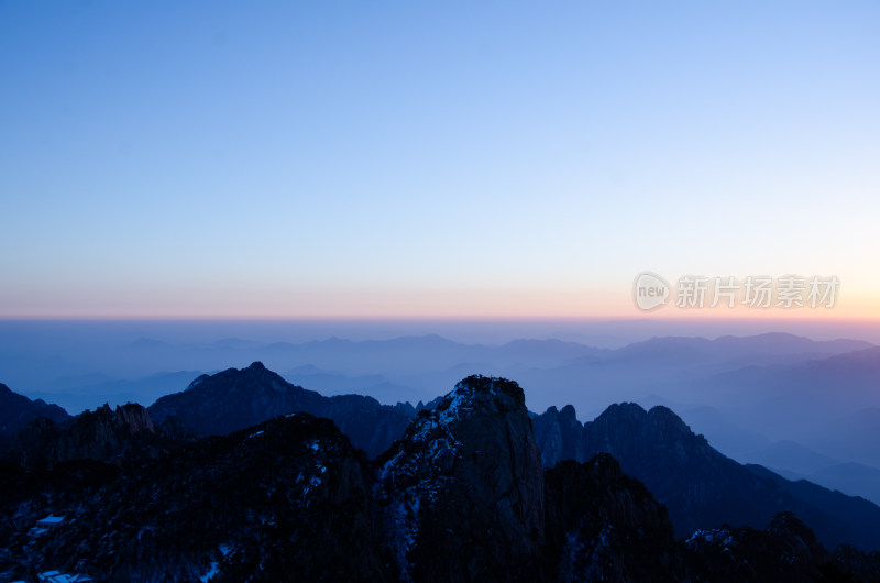 安徽黄山日出云海风光