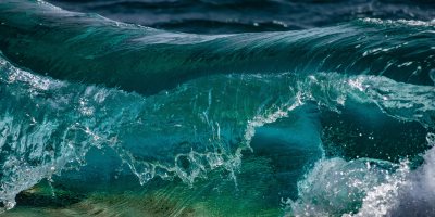 大海浪花巨浪浪潮汹涌海浪波涛汹涌