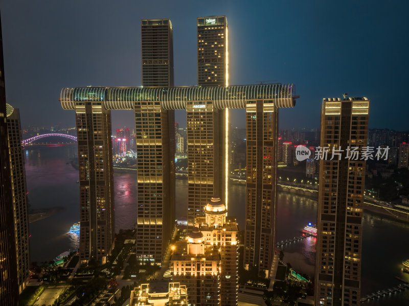 重庆朝天门来福士办公楼商场日落夜景航拍