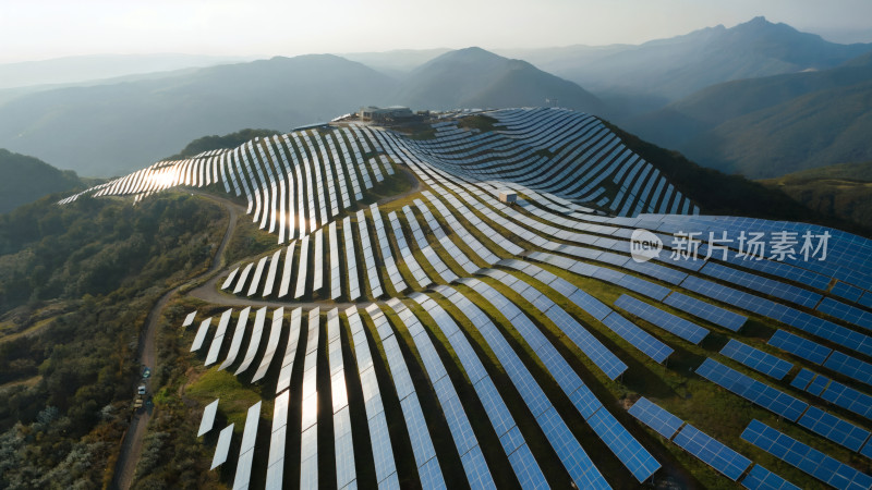 山地光伏发电站航拍