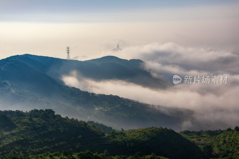 北京门头沟定都峰定都阁云海云雾缭绕