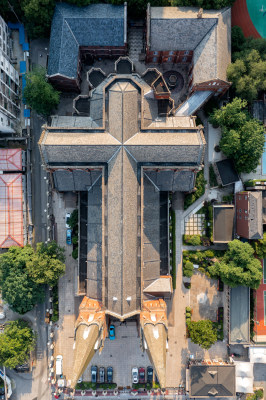 上海徐汇天主教堂航拍如十字架