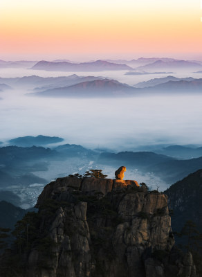 自然风光黄山风景区喀斯特地貌迎客松