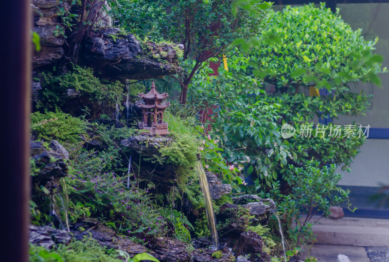 福州林则徐纪念馆中式假山绿植景观