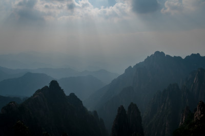 黄山的西海大峡谷