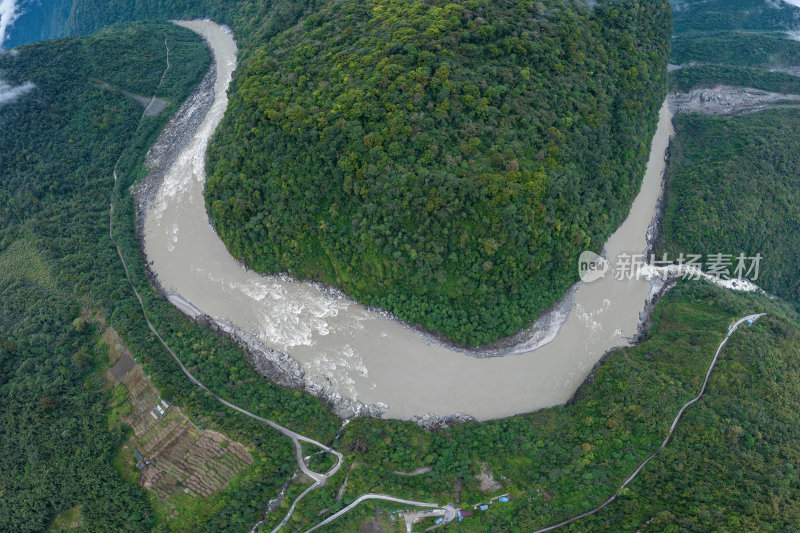 西藏林芝莲花圣地墨脱热带雨林云雾高空航拍