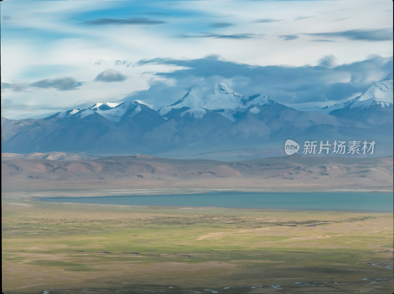 西藏阿里地区纳木那尼峰河道高空航拍