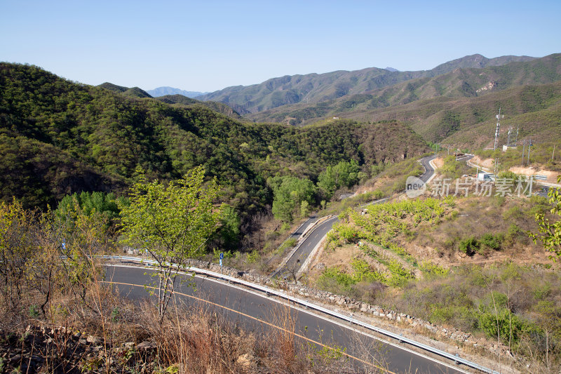 北京门头沟大山里的盘山公路