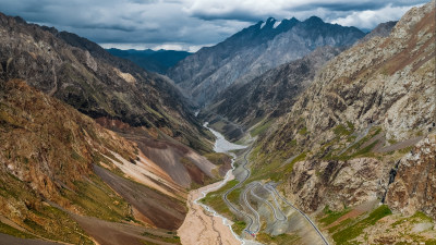 新疆南疆安集海大峡谷