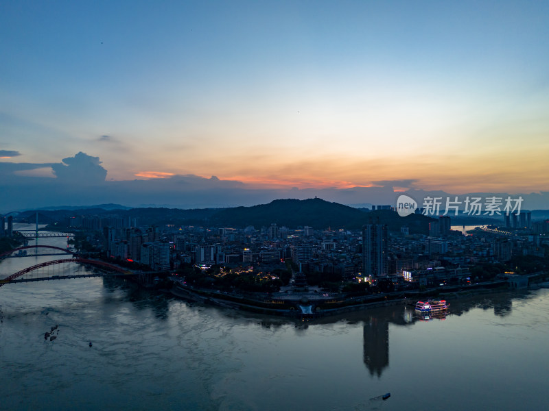 四川宜宾晚霞夜景航拍图