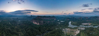 广东韶关丹霞山景区丹霞地貌航拍全景图