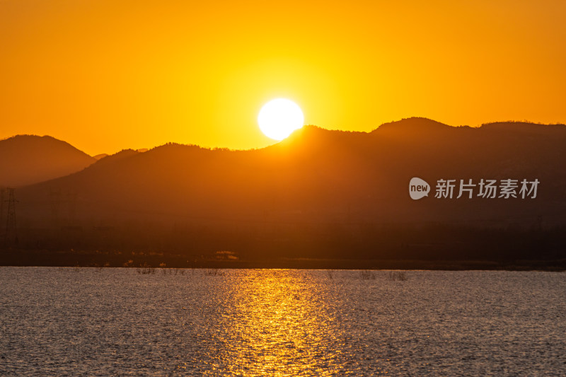 山东济宁邹城孟子湖黄昏日落景观