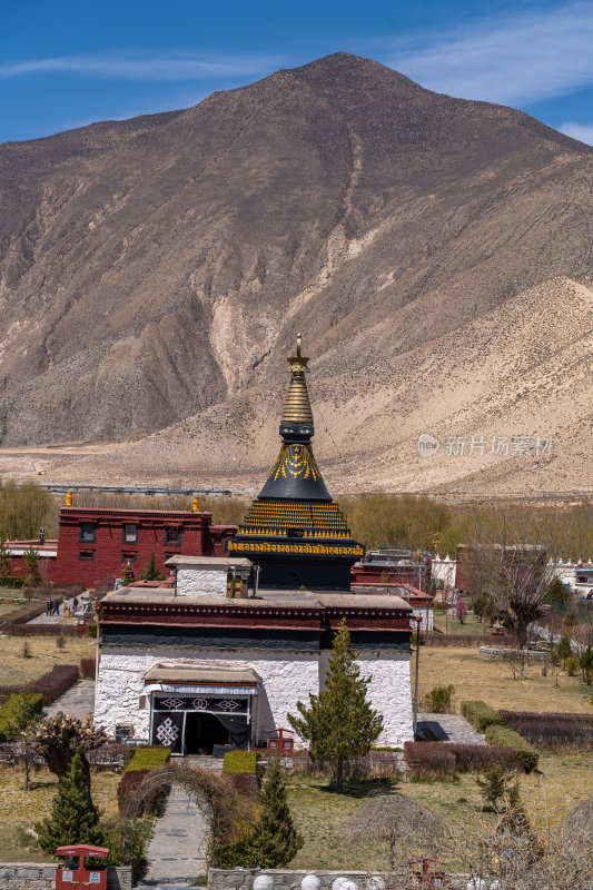 西藏山南桑耶寺藏式金顶高原圣地恢弘建筑