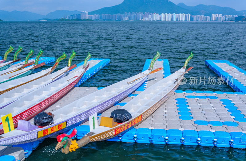 香港大埔墟海岸码头传统赛龙舟木船