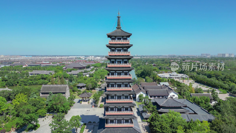 航拍江苏扬州瘦西湖景区大明寺