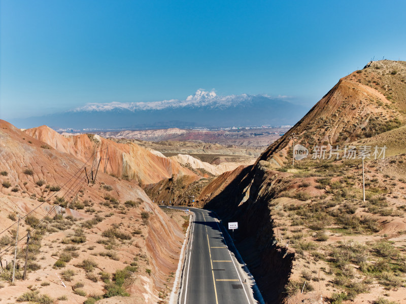 新疆的景观公路