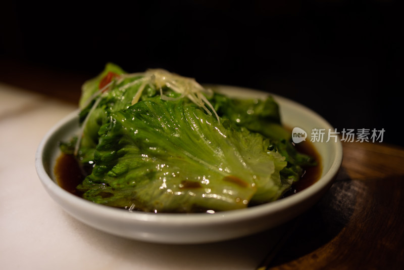 中国菜：白灼生菜