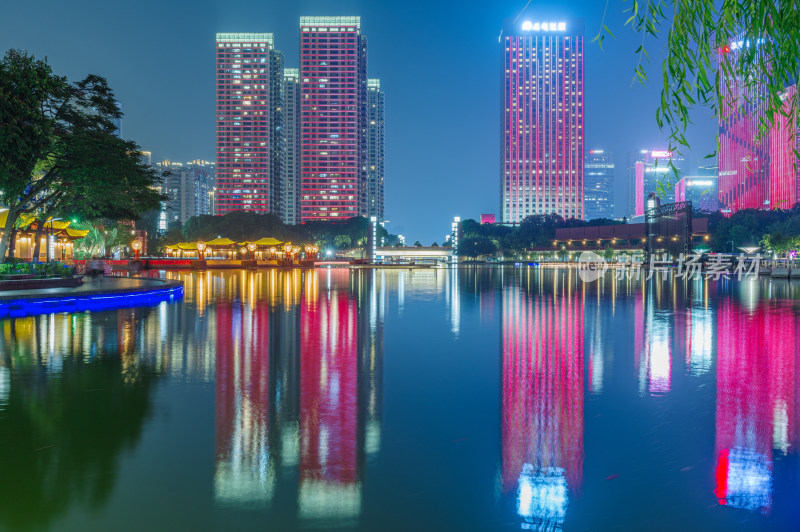 佛山千灯湖公园城市摩天大楼建筑夜景灯光