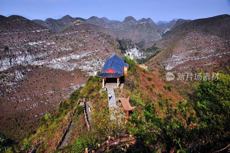 大石围天坑崇山峻岭鲜为人知的秘境