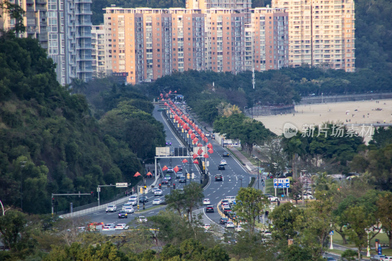 夕阳下的道路