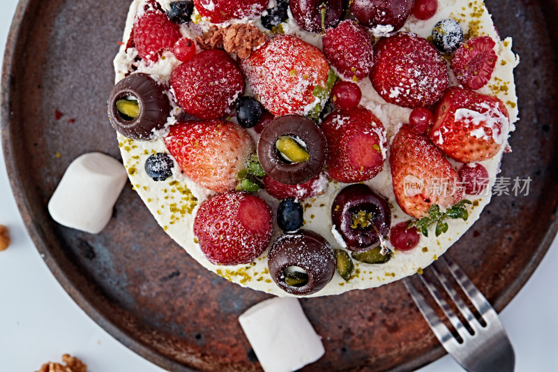 奶油抹茶鲜水果蔓越莓馅料多层蛋糕