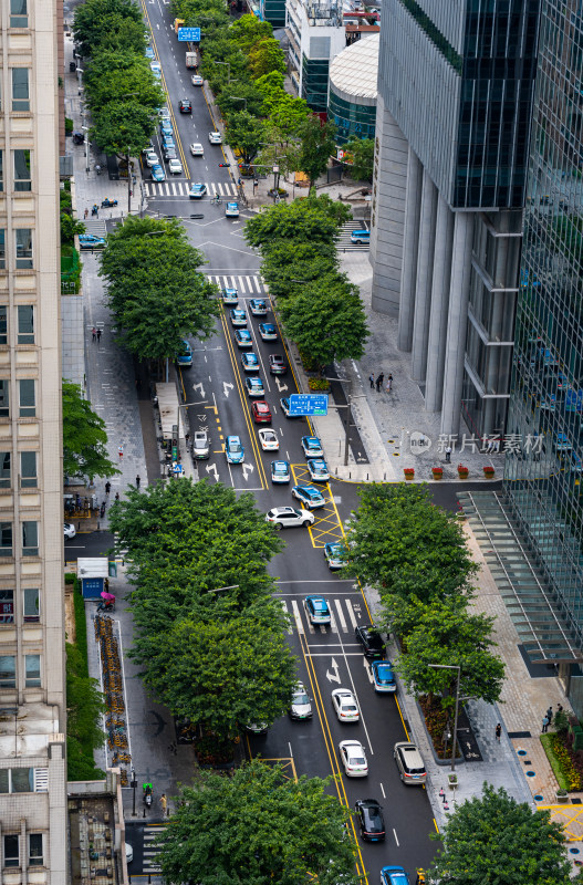 俯拍城市道路商业街区交通