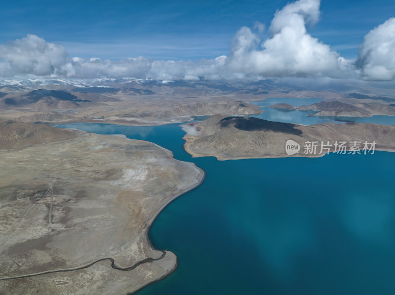 西藏山南羊卓雍措圣湖神湖蓝色高空航拍