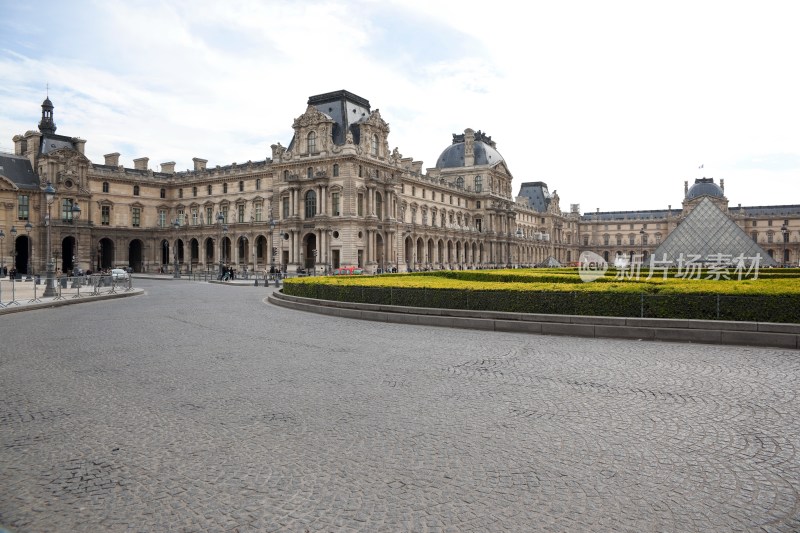 巴黎罗浮宫
