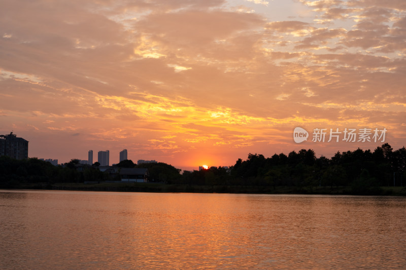 湖北武汉金银湖夕阳景色