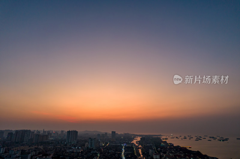 广西北海夜幕降临晚霞夕阳航拍摄影图