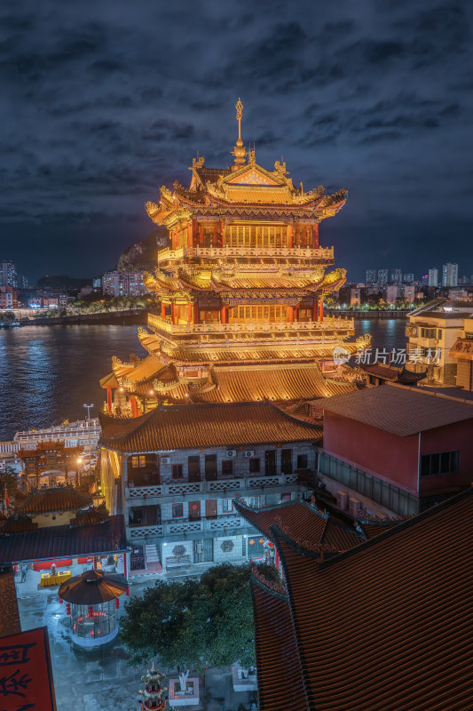 柳州西来古寺传统古典风格寺庙楼阁夜景