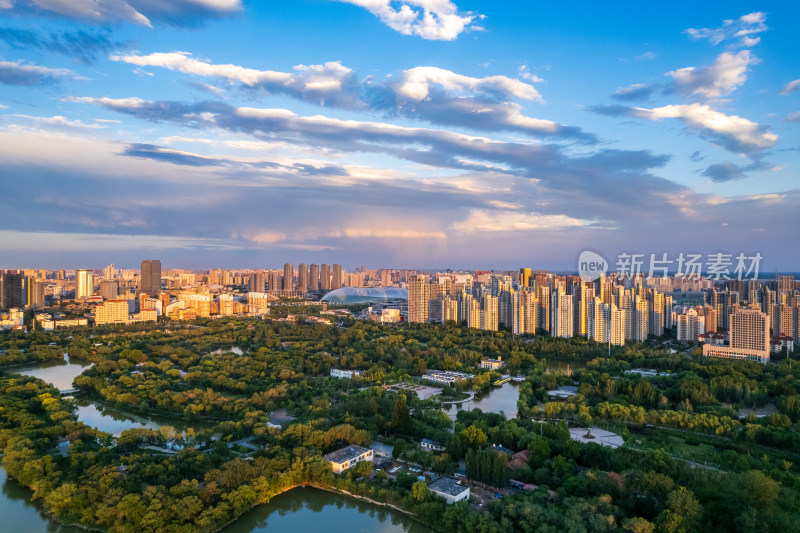 天津天塔湖水上公园景区城市日落晚霞风光